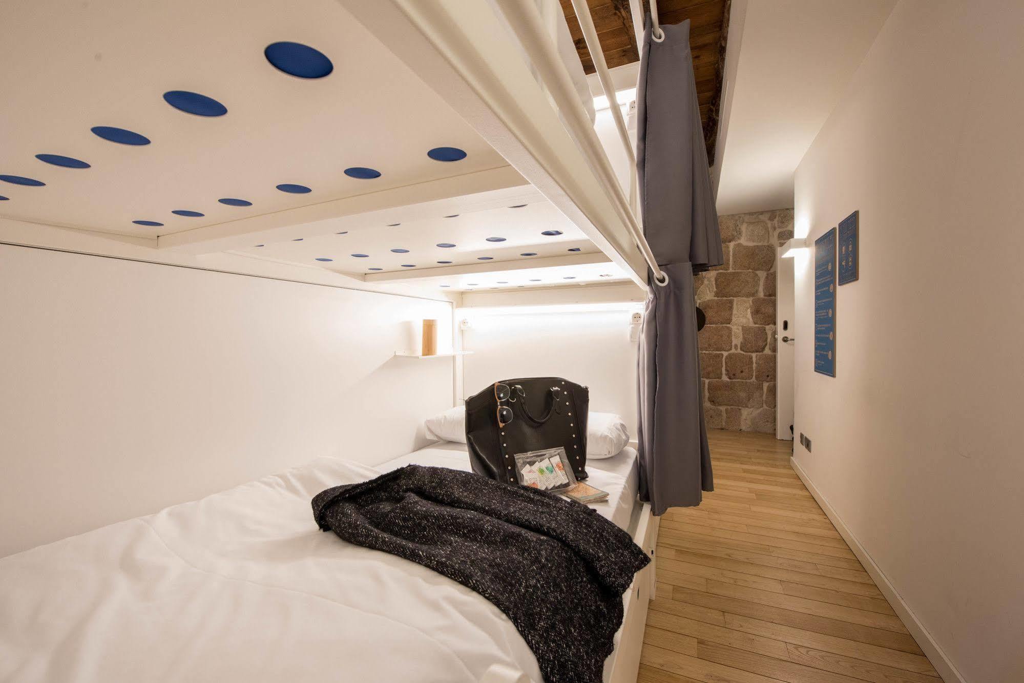 Bluesock Albergue *