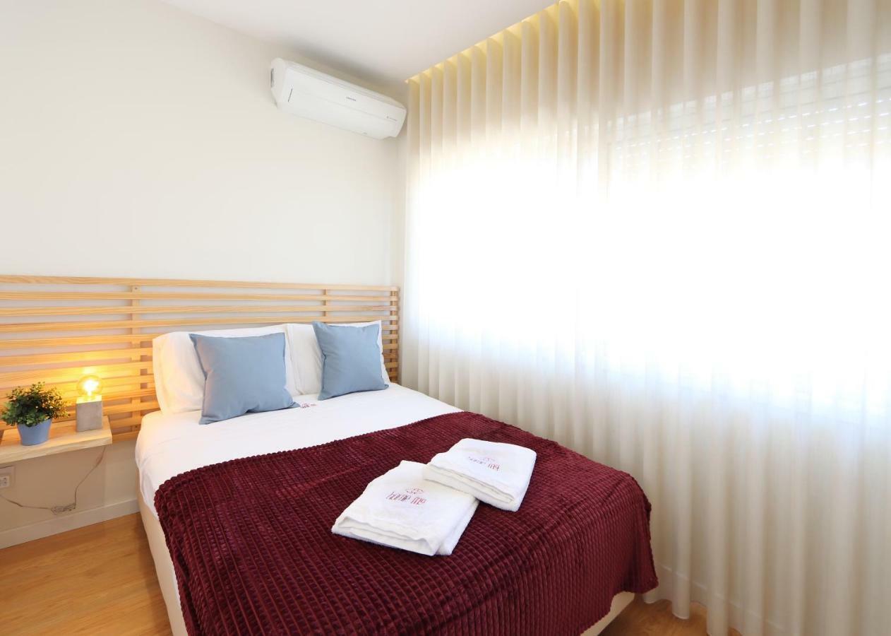 Apartment Hm - Living Batalha Square 1
