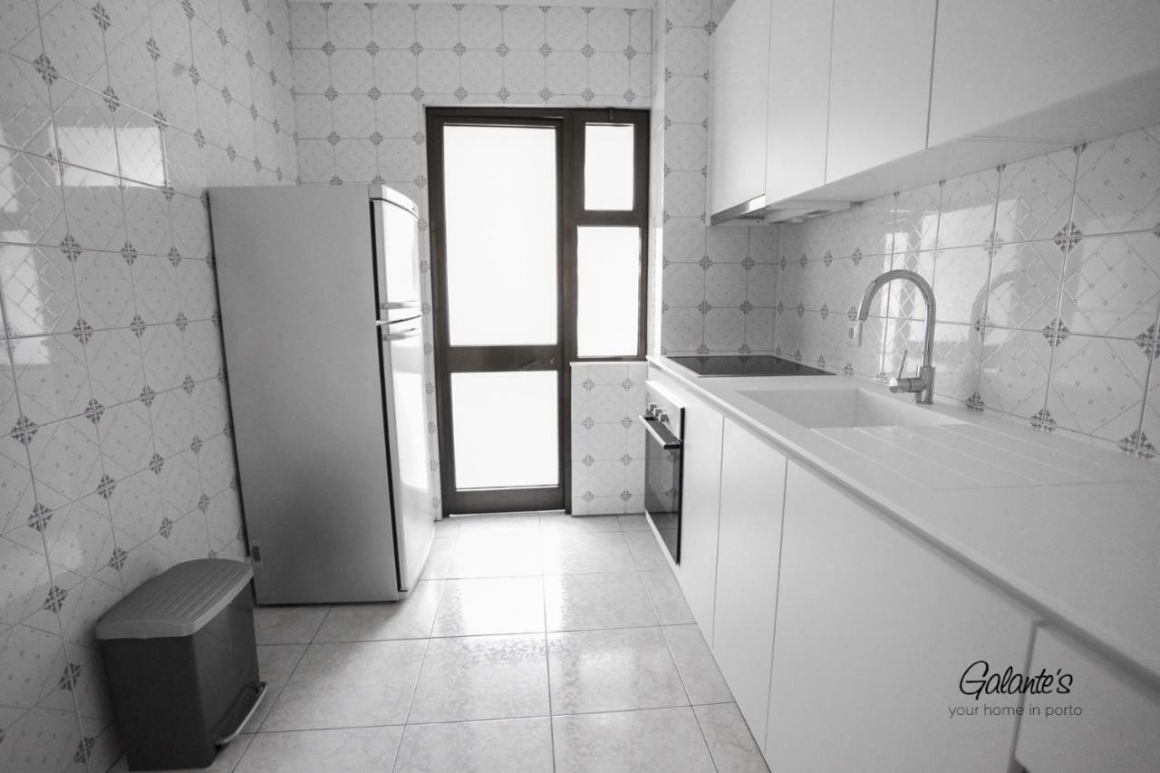 Downtown 2 Bedroom Peaceful Flat - Balcony & Private Parking Porto