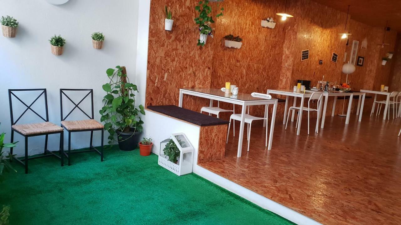 100 Contos 2* Porto