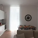 Vibrant Porto Apartments - Heroismo\'S Metro