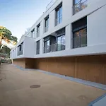 Host Wise - Modern Stuning Flat W Prime Location