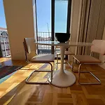 Beautiful Apartment Over Bolhao Market