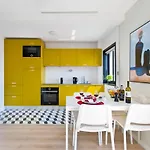 Ocean Scene 2 Bed Apt