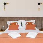Bright Studio Near Douro River - With Balcony