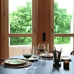 Flow Premium Loft - With Ac!