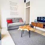 Stylish Flat City Center