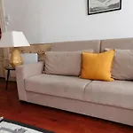 Alvares Cabral Apartamento B