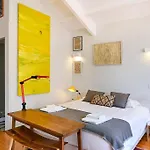 Ohh- Caligrafia Vintage Apartment