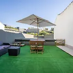 Porto Santa Catarina W/ Terrace By Lovelystay