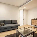 Primrose 1Br Delight W Parking By Lovelystay