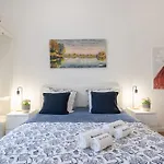 Host Wise - Comfortable Stunning Flats - City Center