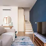 Bright Bonfim Flat W/ Balcony By Lovelystay