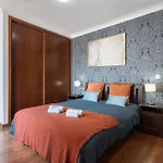 Host Wise - Spacious Duplex House - Jacuzzi & Terrace