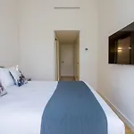 Aliados Living Apartment