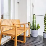 D858 - Comfort Near Downtown - Ac & Balcony