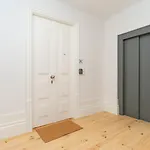 Gorgeous Flat W. Balcony In Iconic Pedestrian St