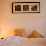 Budget-Friendly Studio With Balcony In Rosario