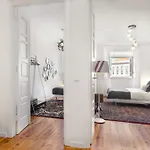 Oporto Chic & Cozy Studio Apartments