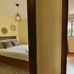 Clerigos Old Town Apartment