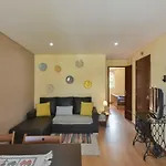Clerigos Old Town Apartment