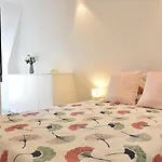 Sunny Penthouse Whith Balcony 9Min Walk Main Station