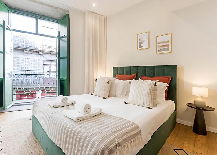 Brand New 4Br W/ 200Yrs Of History In Central Porto By Lovelystay