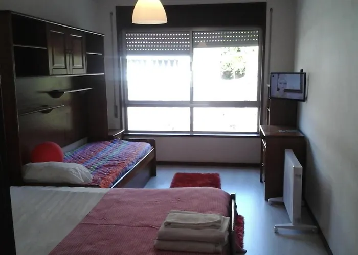 Oporto Holiday Home For Tourists, Students, Worker Includes Bed Linen And Towels