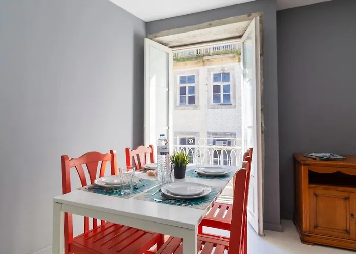 D Luis Bridge Apartments