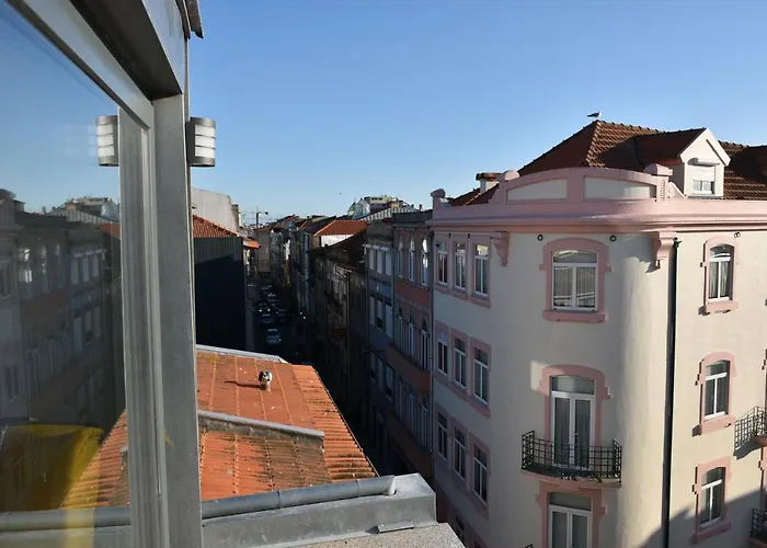 Sunny Penthouse Whith Balcony 9Min Walk Main Station