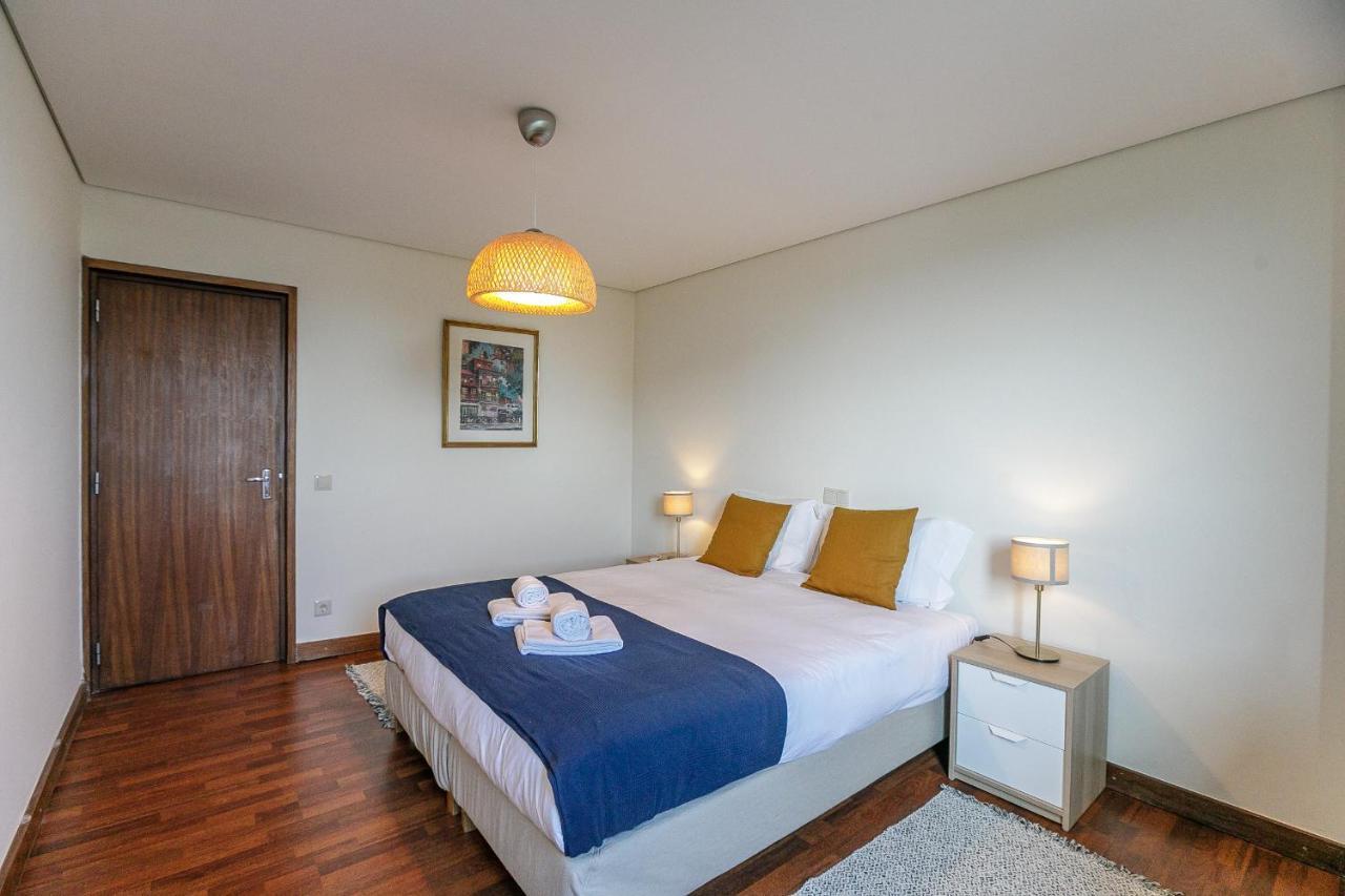 Apartment Lovelystay - Spacious 3br Flat With Ac And Balcony