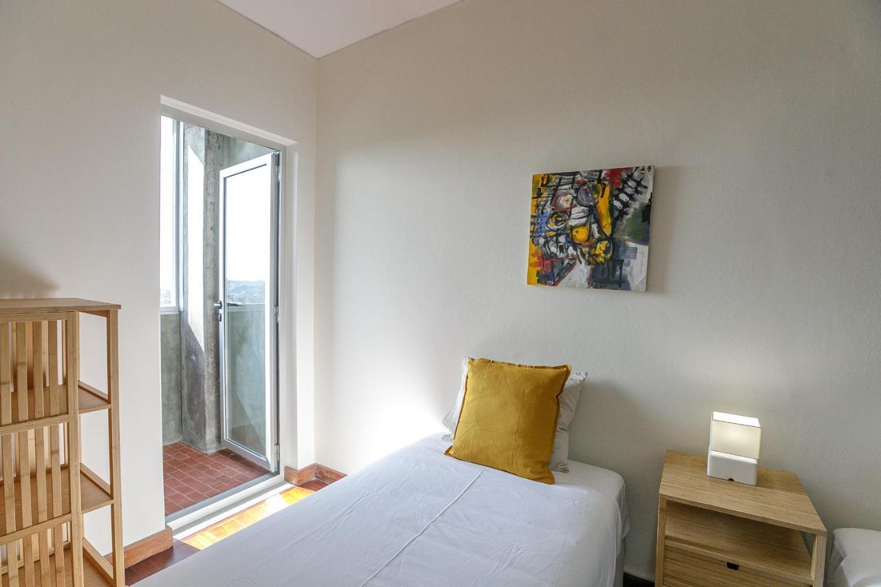 Apartment Lovelystay - Spacious 3br Flat With Ac And Balcony *