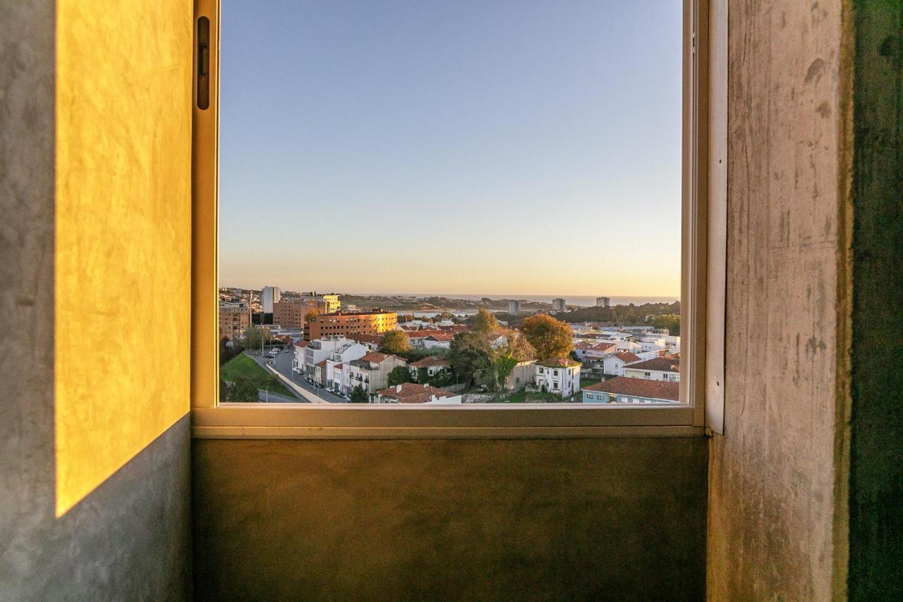 Lovelystay - Spacious 3br Flat With Ac And Balcony Porto