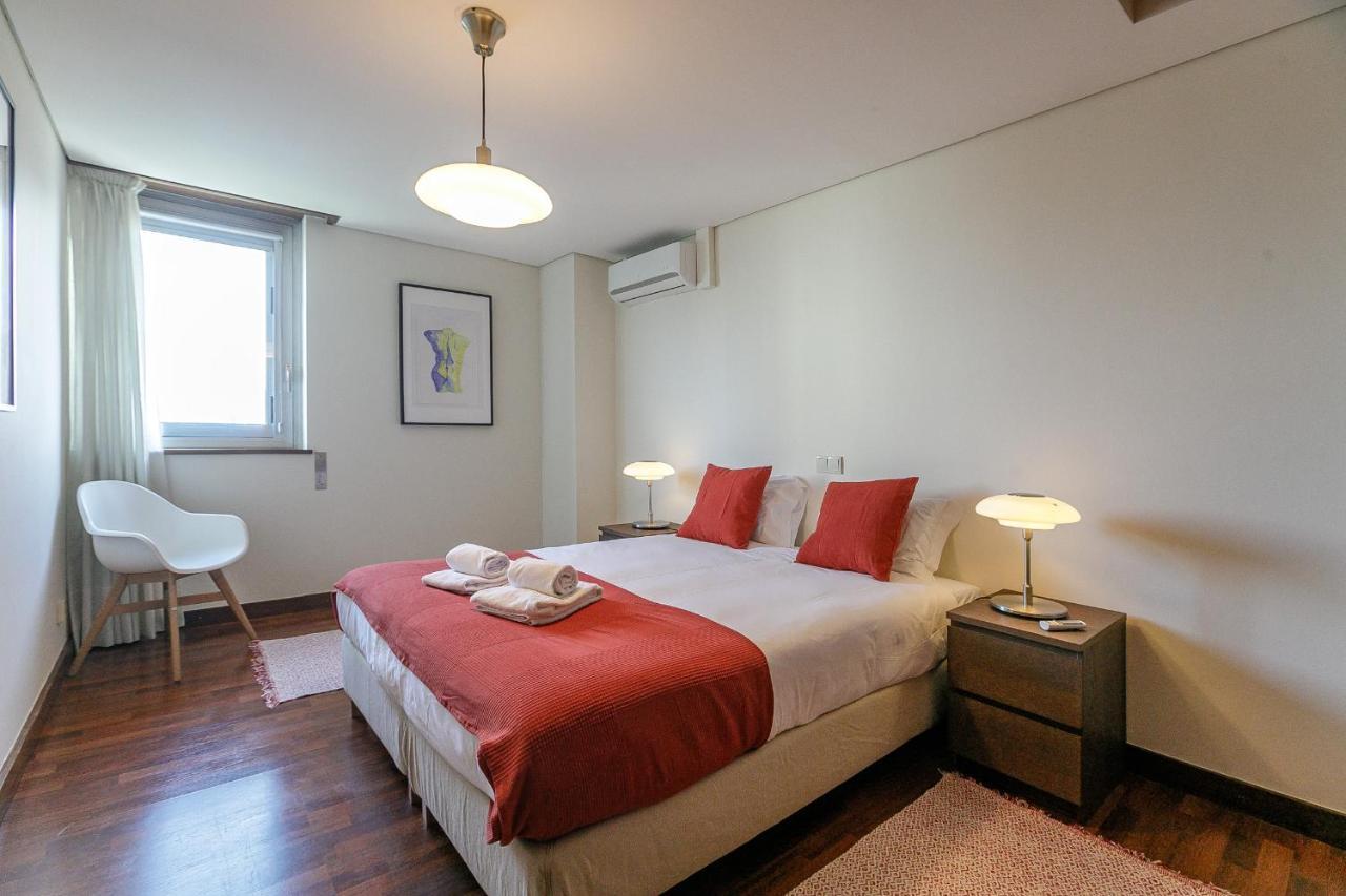 Apartment Lovelystay - Spacious 3br Flat With Ac And Balcony