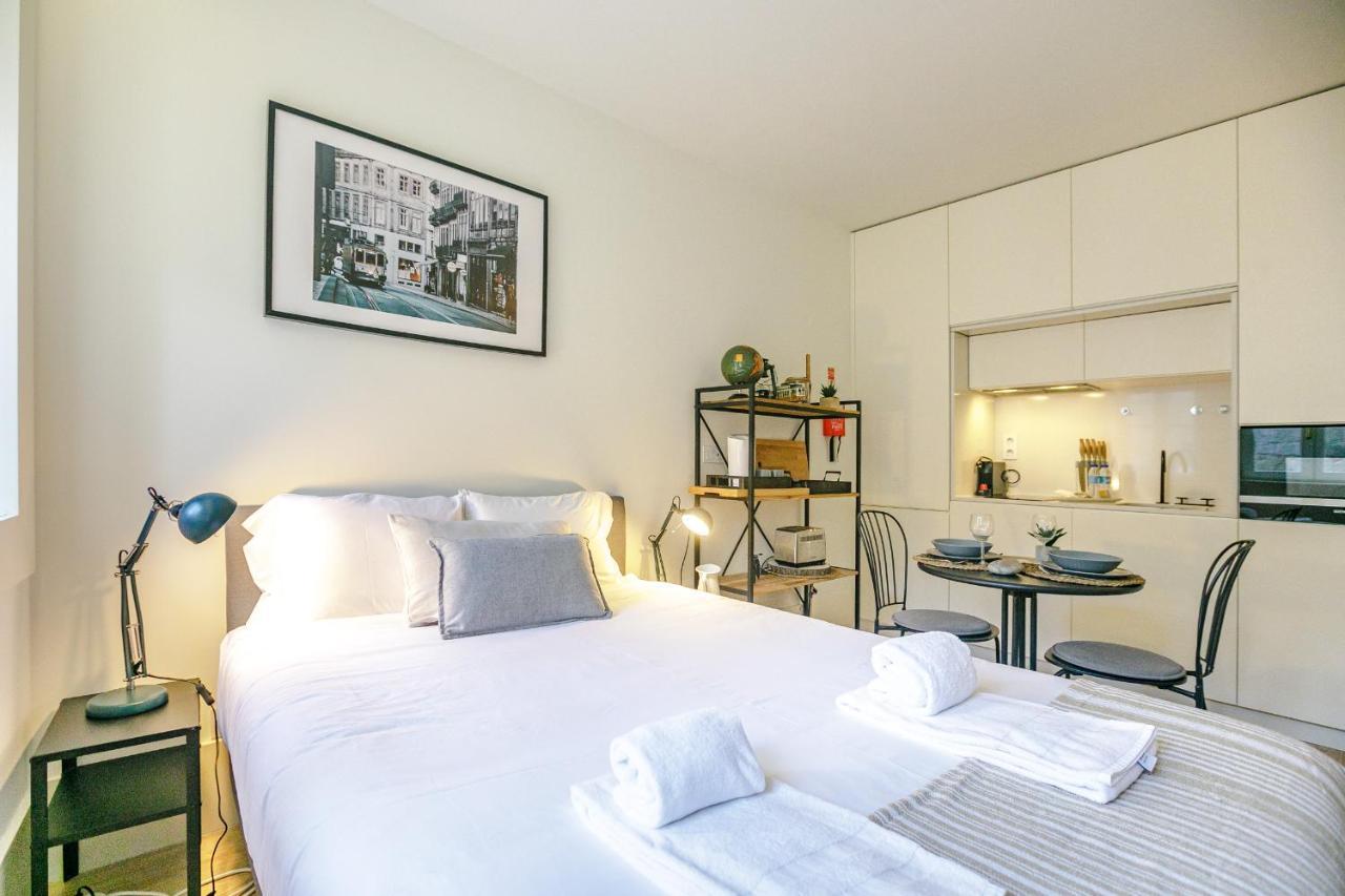 Appartement Lovelystay - Taipas Studio With Ac *
