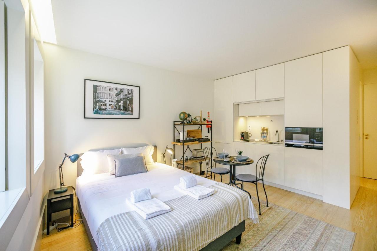 Lovelystay - Taipas Studio With Ac Appartement Porto