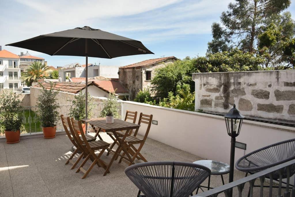New!central W/ Sunny Terrace - 9 Min Walk Trindade