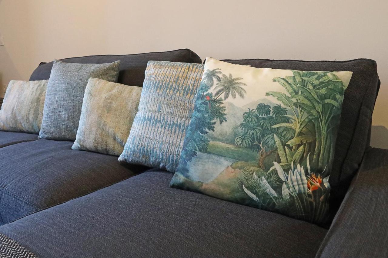 Apartment Flh Lovely Flat With Balcony