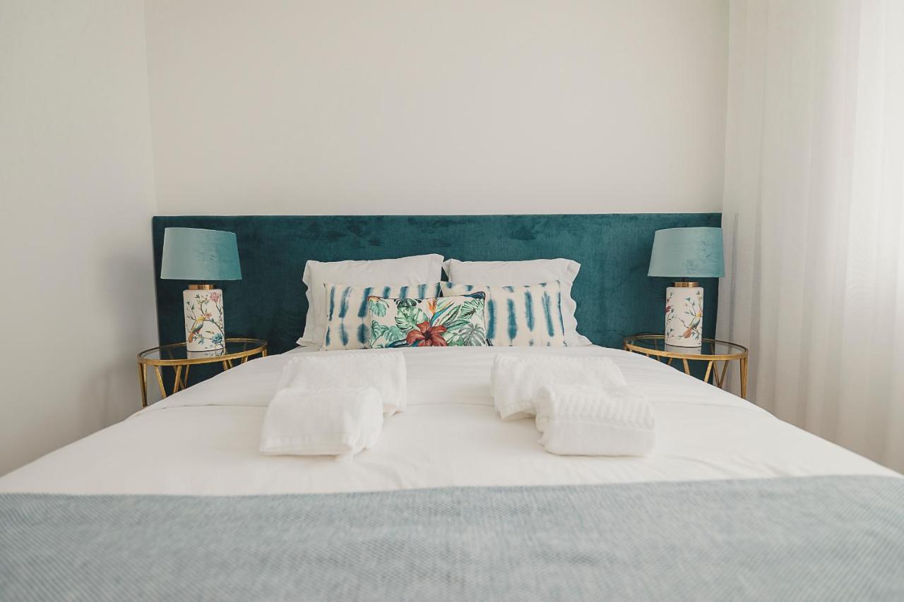Vibrant - Heroismo's Metro Apartment *