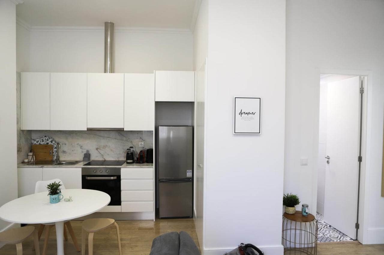 Apartment Vibrant - Heroismo's Metro Porto