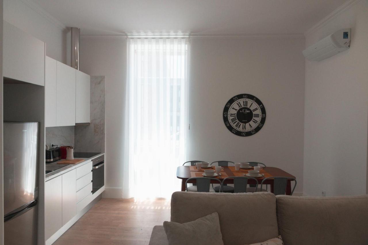 Vibrant - Heroismo's Metro Apartment *