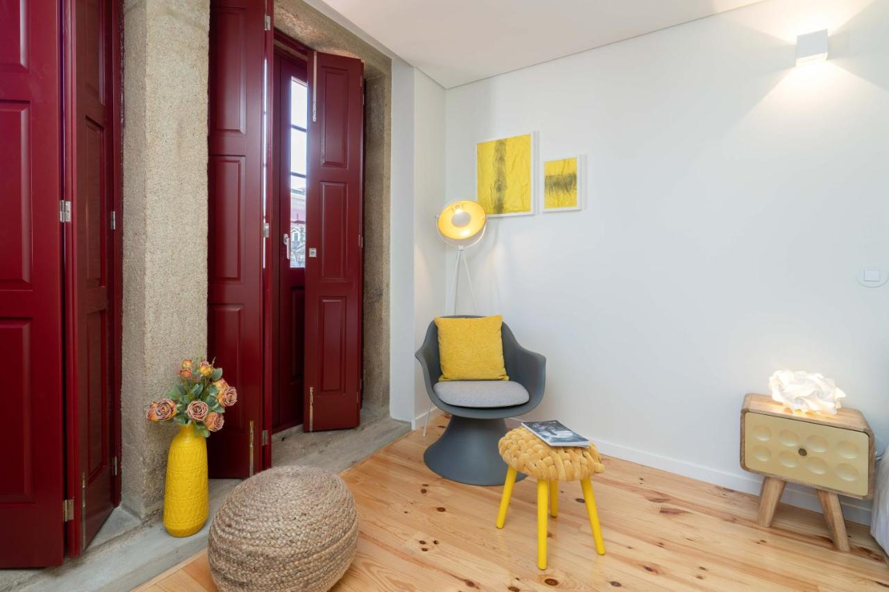 Domus 21 - Batalha Apartment *