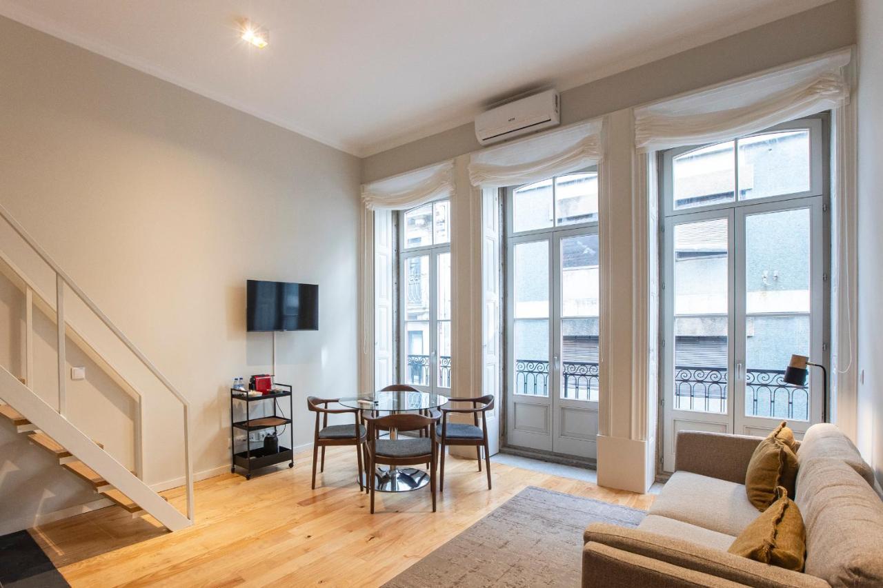 Almada 151 Apartamento