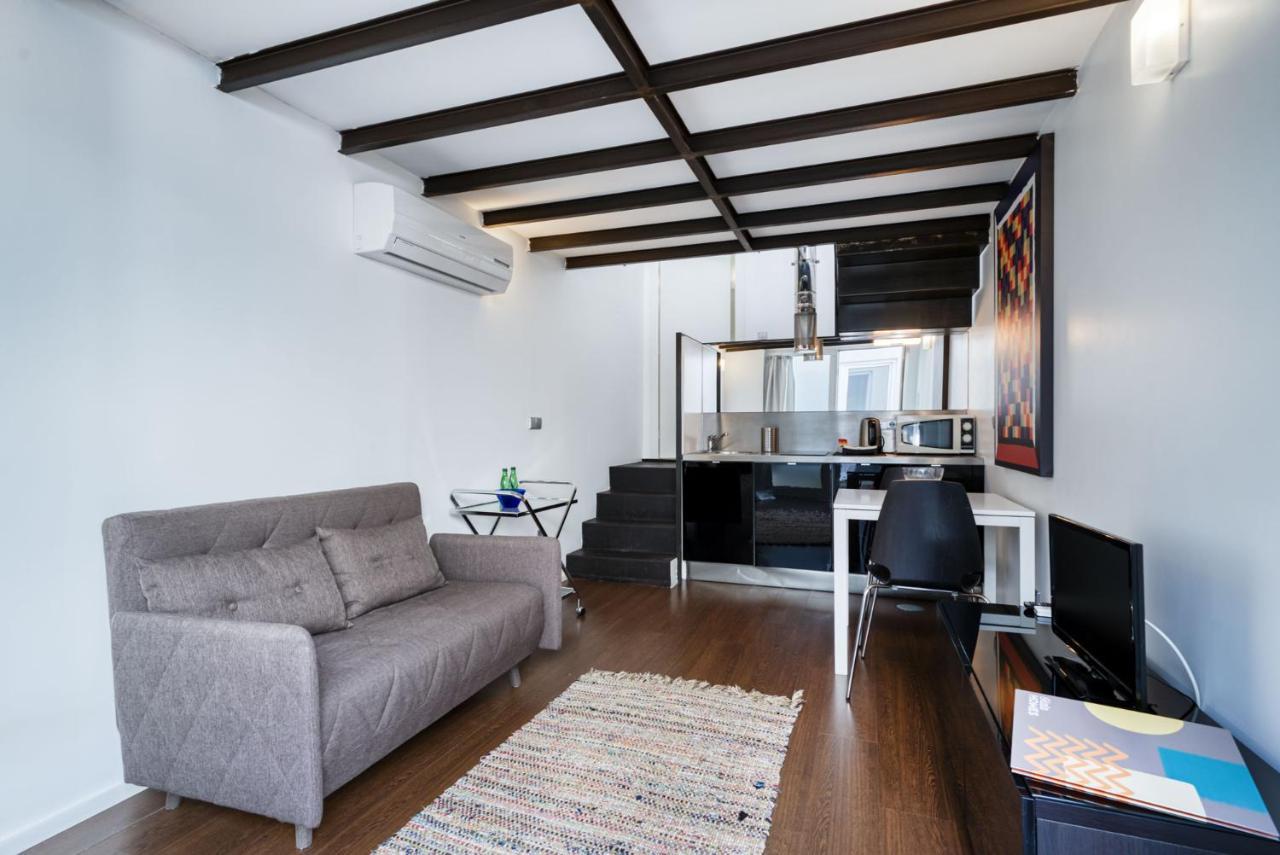 Fine Arts By Olala Homes Apartment