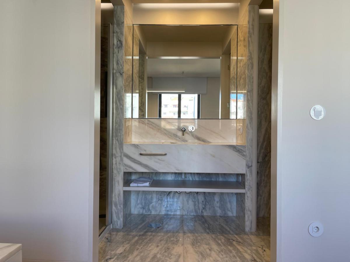 Beautiful Over Bolhao Market Apartment Porto