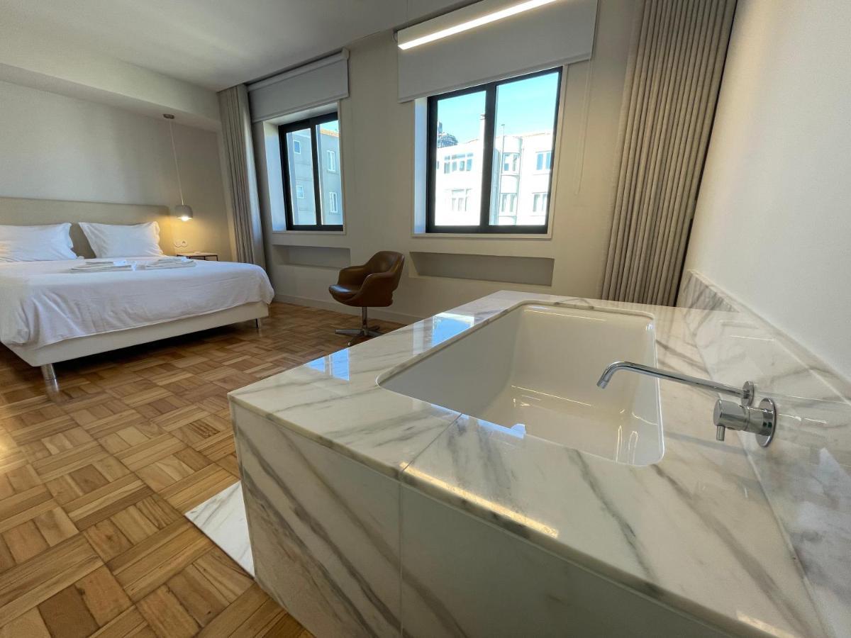 Beautiful Over Bolhao Market Apartment