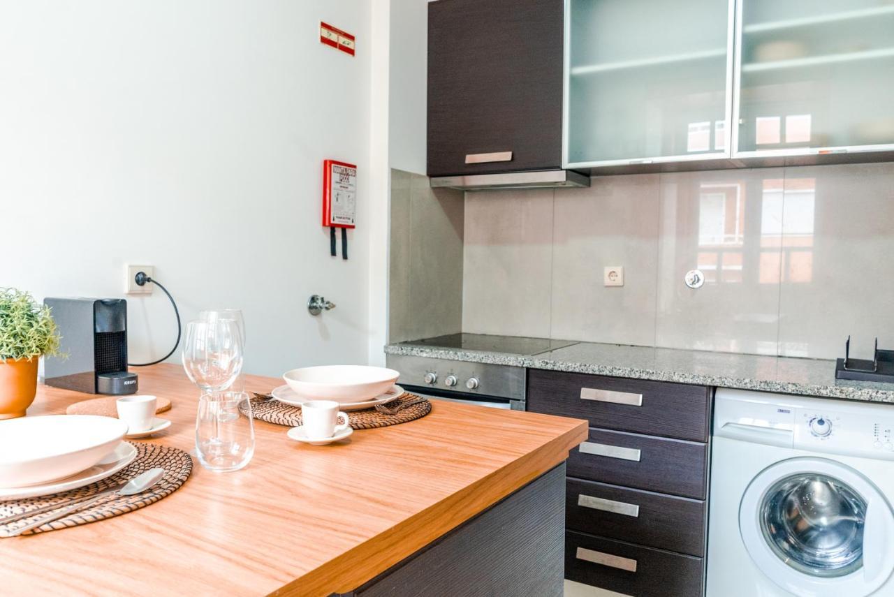 Apartment Cozy In The Heart Of Lapa - 5min Walk To Metro!