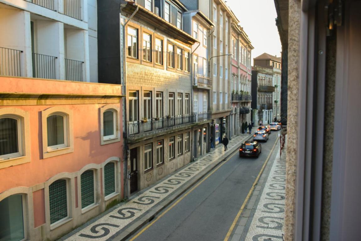 Lindo Em Zona Central, Batalha - - L Porto