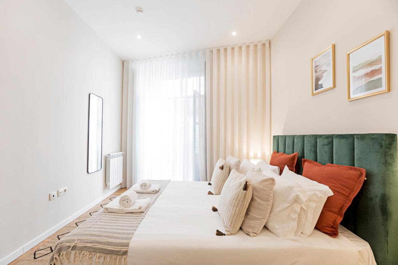 Brand New 4br W/ 200yrs Of History In By Lovelystay * Porto