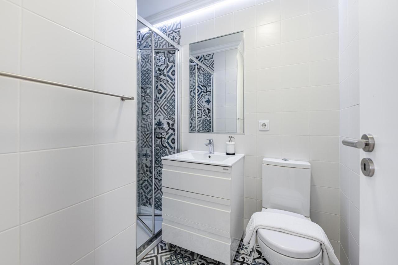Vibrant - Heroismo's Metro Apartment Porto